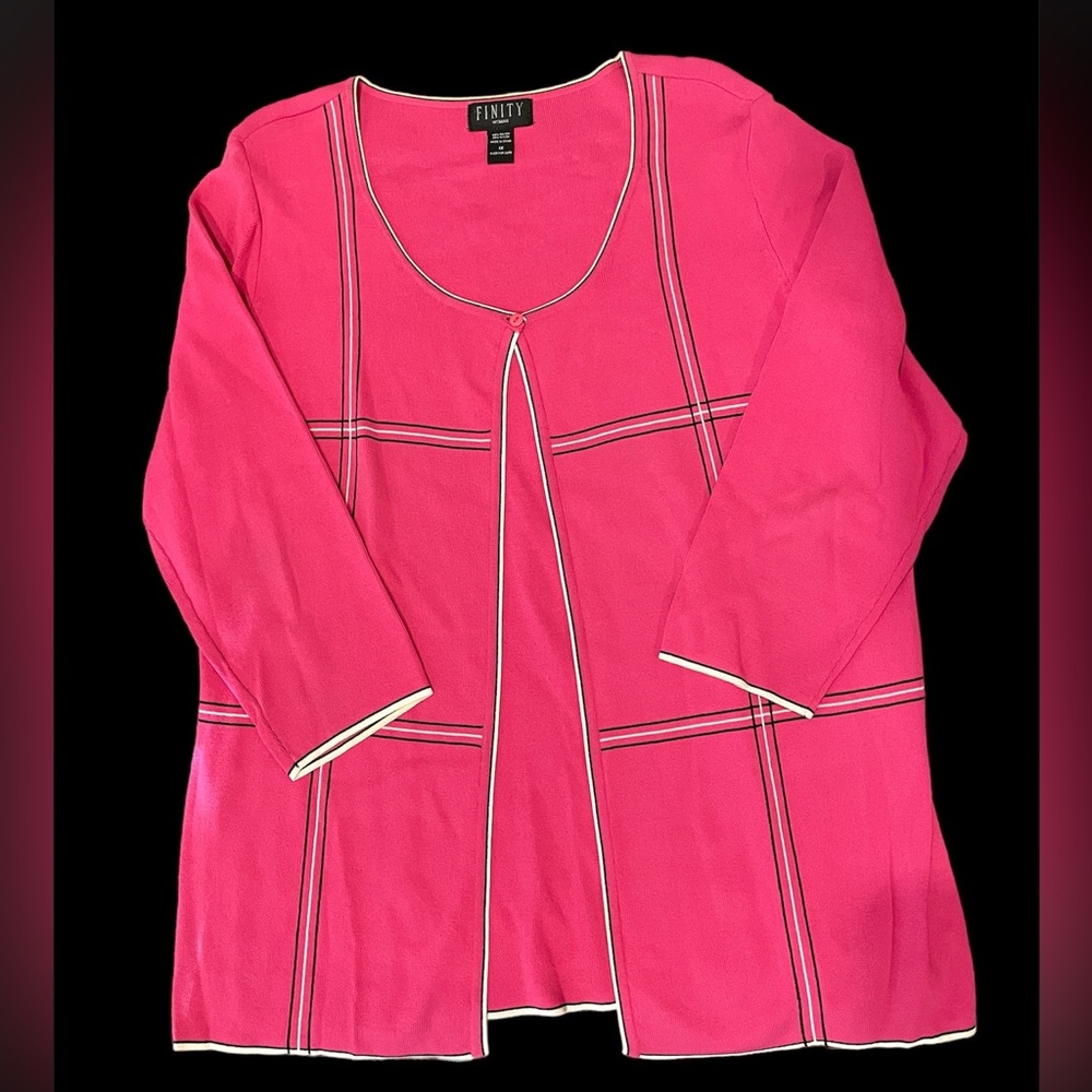 Beautiful woman’s pink top. Size 1X